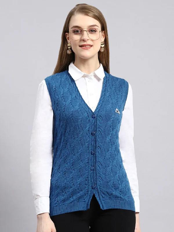 Wholesale Chunky SweatersWomen Blue Self Cardigan