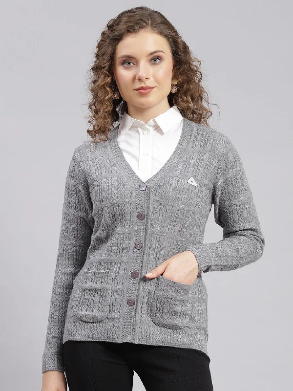 Fitted SweatersWomen Grey Self Design Wool blend Cardigan