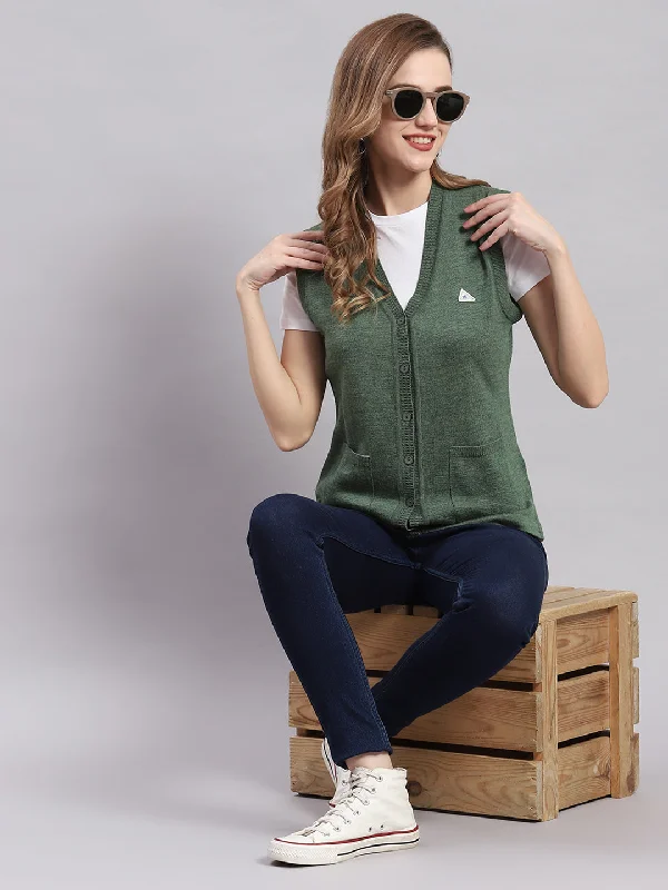 Affordable SweatersWomen Green Solid V Neck Sleeveless Cardigans