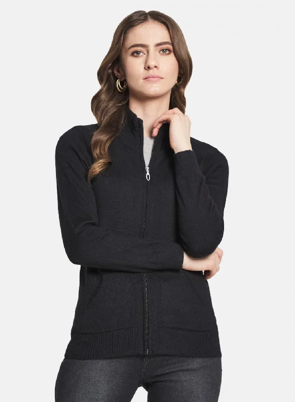 Wholesale SweatersWomen Black Solid Cardigan