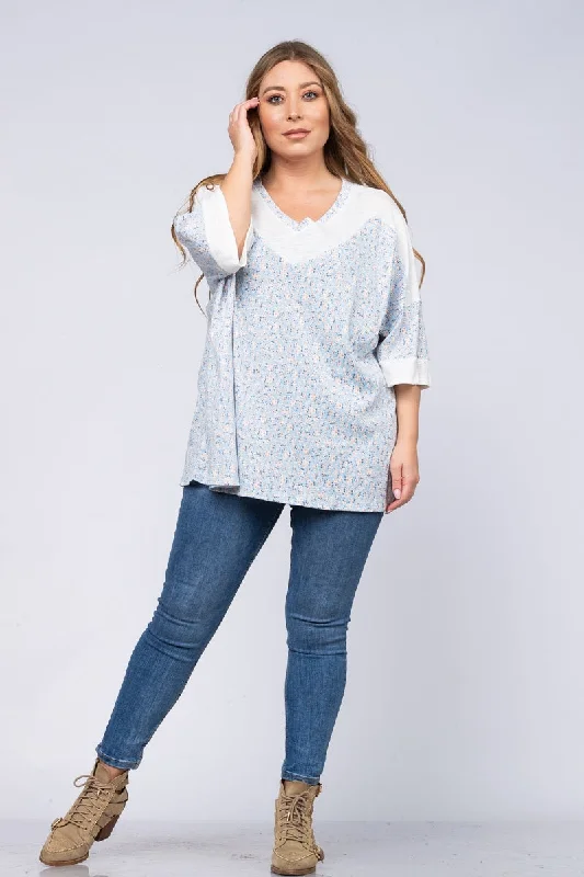 women's tops for those who want to make a bold fashion statement with their choice of topsBLUE CALICO FLORAL PRINT W/WHITE SELF CONTRAST PLUS SIZE TOP-TP1933