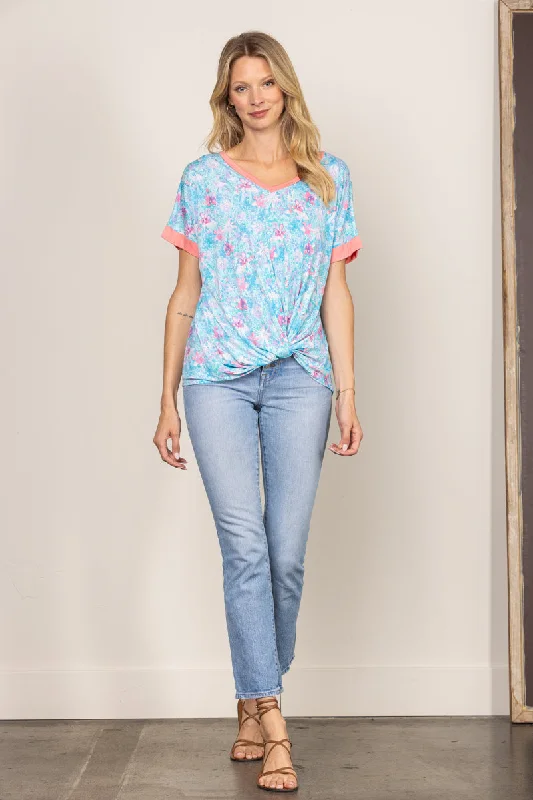 women's tops for those who want to wear versatile pieces that can be dressed up or downAQUA FLORAL PRINT V-NECK SHORT SLEEVES KNIT TOP B5140