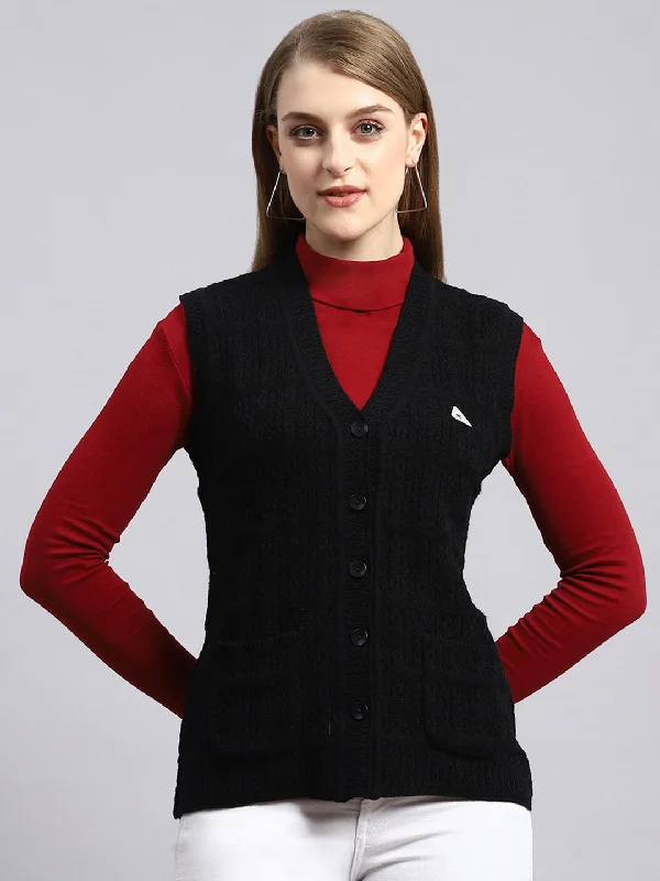 Discounted SweatersWomen Black Self Cardigan