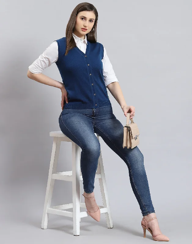 Discounted SweatersWomen Blue Solid V Neck Sleeveless Cardigan