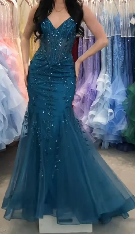 petite prom dressesSexy V-Neck Applique Tulle Mermaid Long Prom Dress Y6321