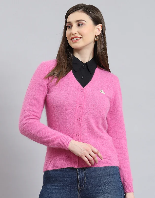 Flannel Knitted Crewneck SweatersWomen Pink Solid V Neck Full Sleeve Cardigan